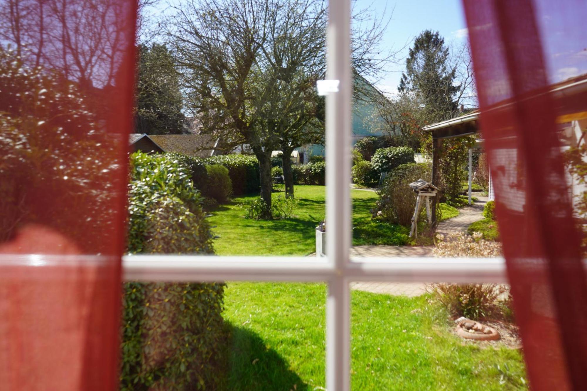 Gemuetliches Haus Mit Grossem Traumhaften Garten BRE エクステリア 写真